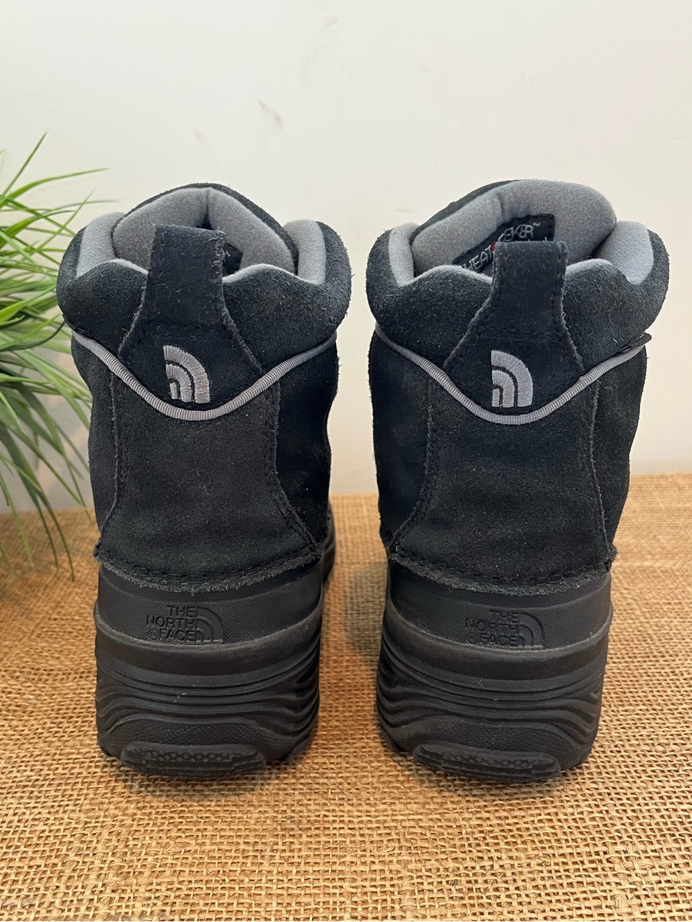 The North Face Kids Chilkat Lace II Kids HeatSeeker Winter Boots Black Size 5 - Picture 5 of 10